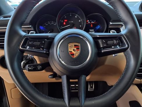 Used 2023 Porsche Macan AWD/4WD image 20