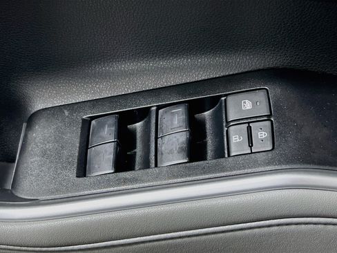 Used 2026 Toyota Highlander XLE AWD/4WD image 16