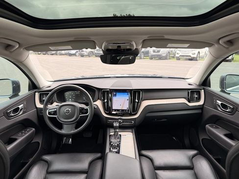 Used 2018 Volvo XC60 T5 Inscription w/ Convenience Package AWD/4WD image 25