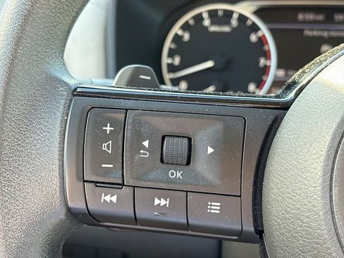 Used 2021 Nissan Rogue SV AWD/4WD image 17