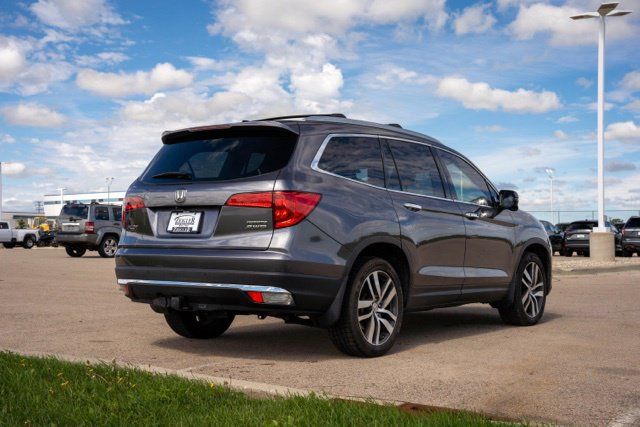 Used 2017 Honda Pilot Touring image 7