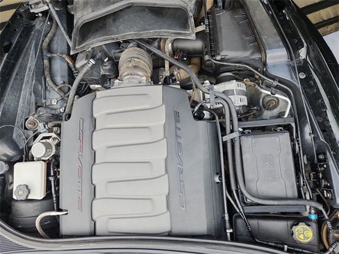 Certified 2015 Chevrolet Corvette Stingray Coupe w/ 3LT Preferred Equipment Group image 27