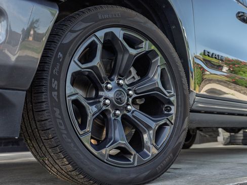 Used 2023 RAM 1500 Limited AWD/4WD image 7