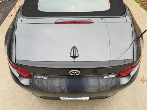 Used 2016 MAZDA MX-5 Miata Club w/ Brembo/BBS Package image 10