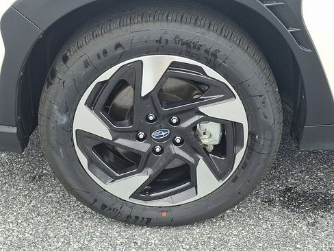 Used 2025 Subaru Crosstrek 2.5i Limited image 9