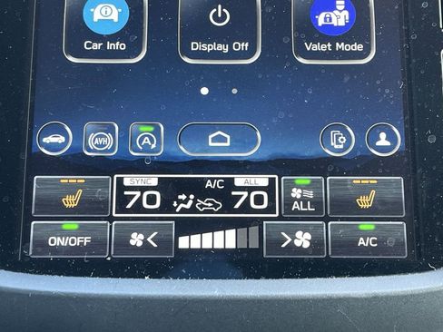 Certified 2025 Subaru Forester Premium AWD/4WD image 35