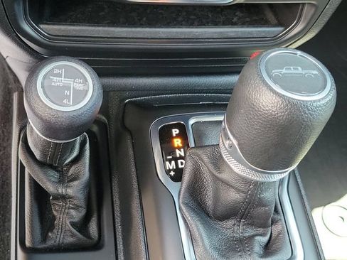 Used 2023 Jeep Gladiator Sport AWD/4WD image 35