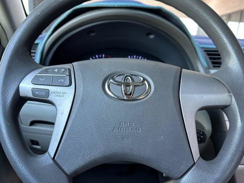 Used 2010 Toyota Camry LE FWD image 20