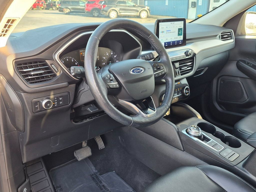 Used 2020 Ford Escape SEL AWD/4WD image 9