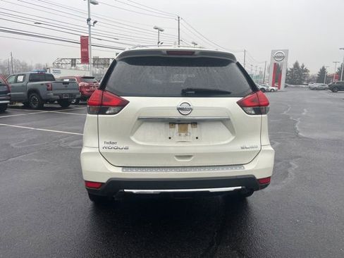 Used 2017 Nissan Rogue SL w/ SL Premium Package image 5