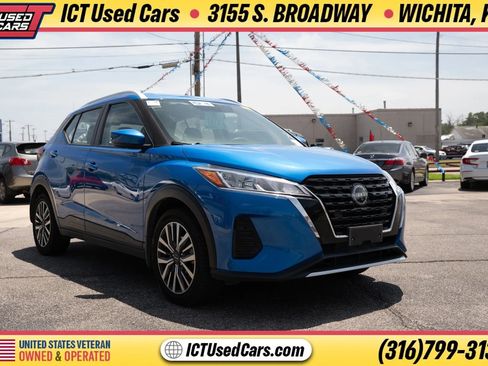 Used 2022 Nissan Kicks SV FWD image 4