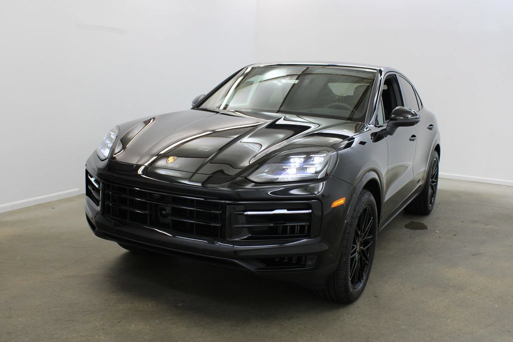 Used 2025 Porsche Cayenne S AWD/4WD image 12