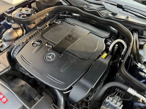 Used 2016 Mercedes-Benz E 350 4MATIC Sedan image 34