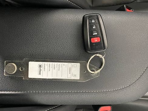 Used 2021 Toyota Camry XSE AWD/4WD image 31