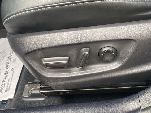 Used 2020 Toyota Prius Prime XLE image 16