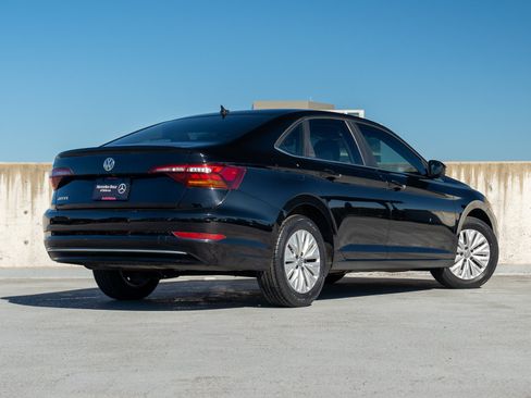 Used 2019 Volkswagen Jetta S w/ Driver Assistance Package FWD image 4