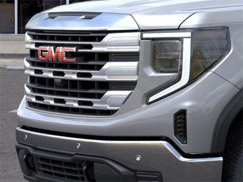 New 2026 GMC Sierra 1500 SLE w/ Preferred Package image 13