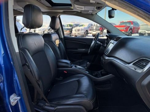 Used 2015 Dodge Journey Crossroad w/ Flexible Seating Group image 19