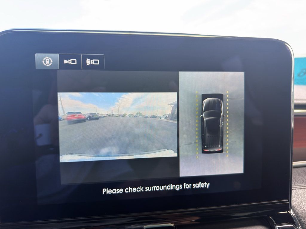 Used 2018 Lincoln Navigator Select AWD/4WD image 15