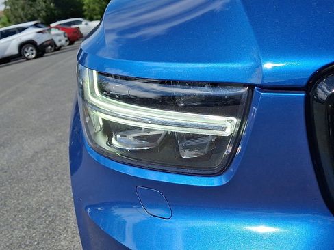 Used 2020 Volvo XC40 T5 R-Design image 9