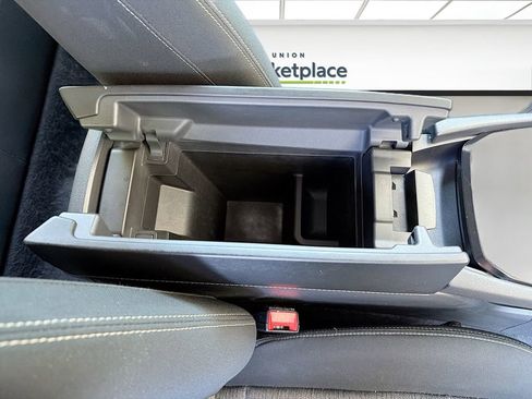 Used 2023 Nissan Rogue SV image 31