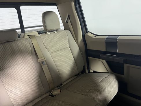 Used 2018 Ford F150 XLT w/ Equipment Group 302A Luxury AWD/4WD image 15