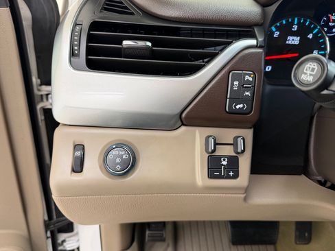 Used 2017 Chevrolet Tahoe LT w/ LT Signature Package image 25