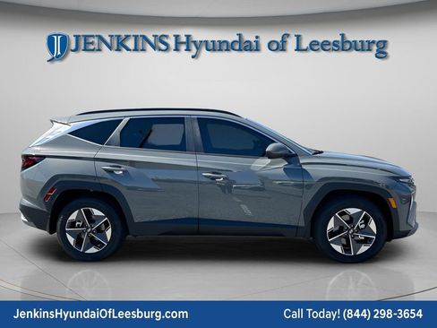 New 2026 Hyundai Tucson SEL image 2