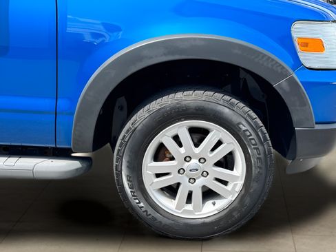 Used 2010 Ford Explorer Sport Trac XLT AWD/4WD image 40
