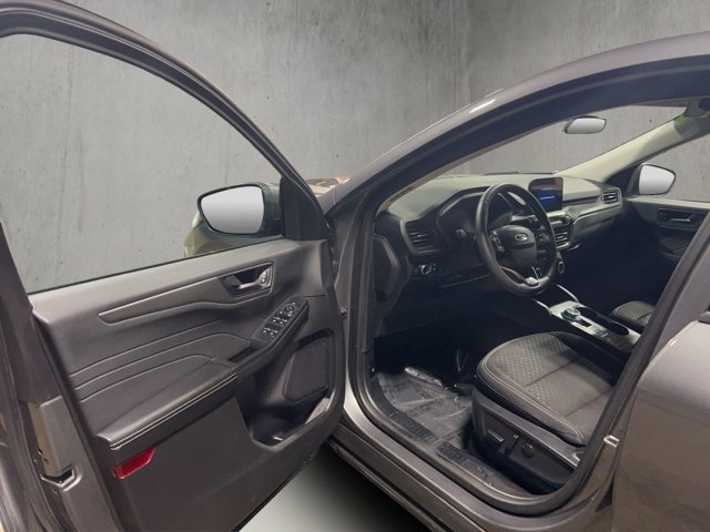 Used 2024 Ford Escape Active AWD/4WD image 28