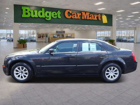 Used 2007 Chrysler 300 RWD image 3