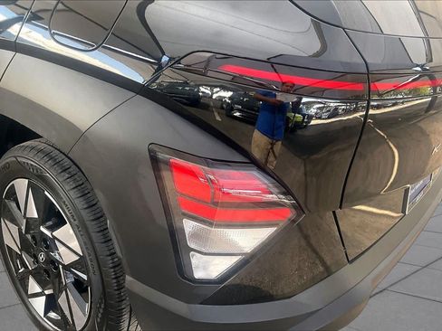 Certified 2025 Hyundai Kona SEL FWD image 29