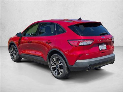Used 2022 Ford Escape SE w/ SE Sport Appearance Package FWD image 8