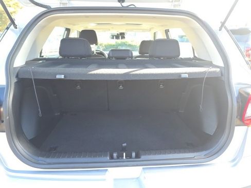 Used 2025 Hyundai Venue SEL image 25