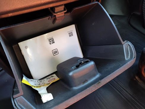 Used 2022 Chevrolet Express 2500 w/ Driver Convenience Package image 26