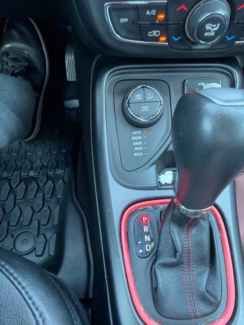 Used 2020 Jeep Compass Trailhawk AWD/4WD image 13