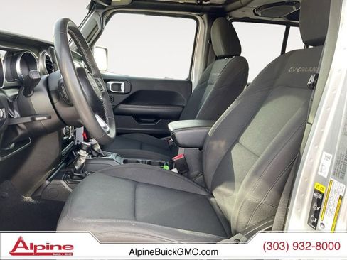 Used 2023 Jeep Gladiator Overland image 9