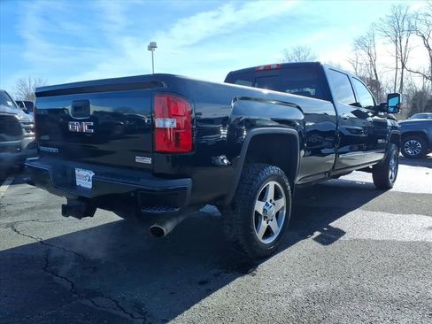 Used 2017 GMC Sierra 2500 SLT w/ All Terrain HD Package image 20