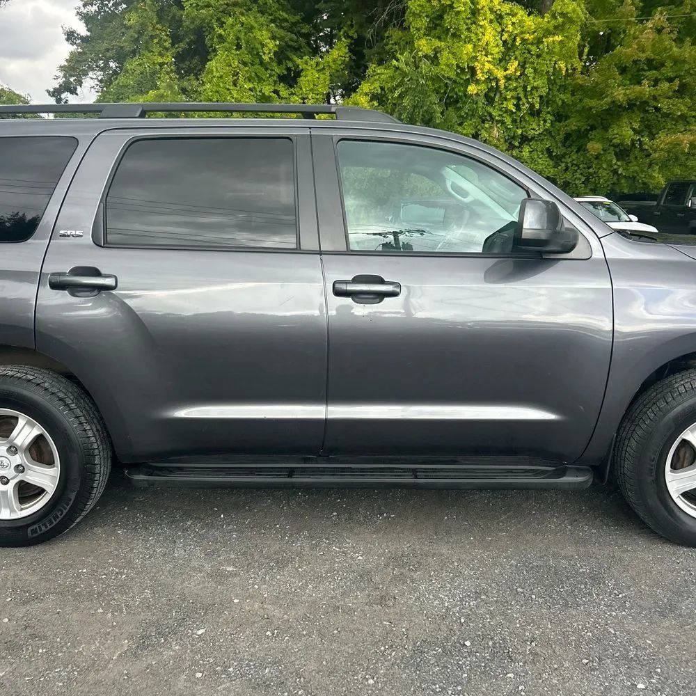 Used 2016 Toyota Sequoia SR5 AWD/4WD image 11