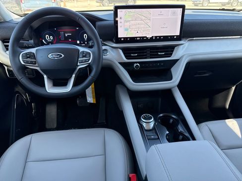 New 2026 Ford Explorer Active w/ Active Comfort Package image 5