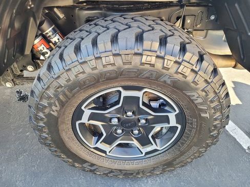 Certified 2023 Jeep Gladiator Mojave w/ Cold Weather Group AWD/4WD image 28