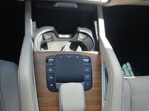 Used 2024 Mercedes-Benz GLE 580 4MATIC image 23