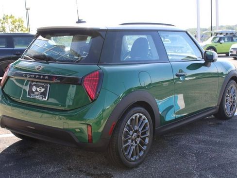 Used 2025 MINI Cooper S FWD image 3