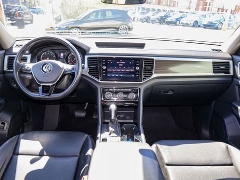 Used 2018 Volkswagen Atlas SEL image 19