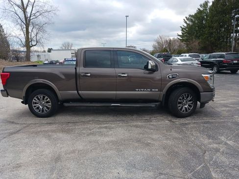 Used 2017 Nissan Titan Platinum Reserve image 2
