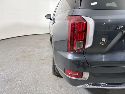 Used 2020 Hyundai Palisade Limited image 32