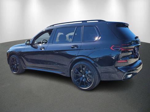 New 2026 BMW X7 xDrive40i w/ M Sport Package image 5