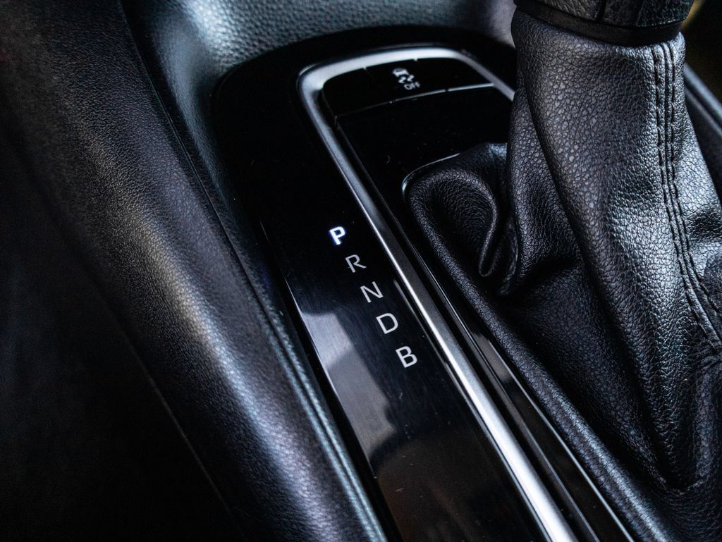Used 2024 Toyota Corolla LE FWD image 21