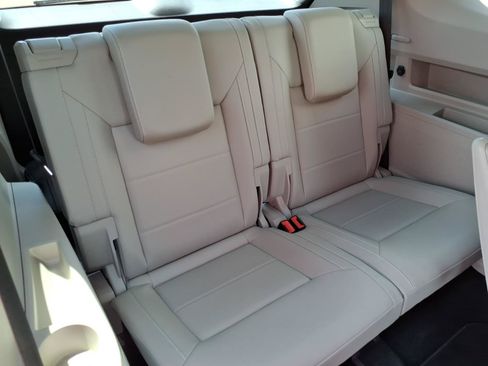 Certified 2023 Volkswagen Atlas SE FWD image 14