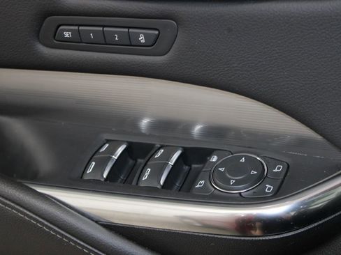 Used 2024 Cadillac XT4 Premium Luxury image 36